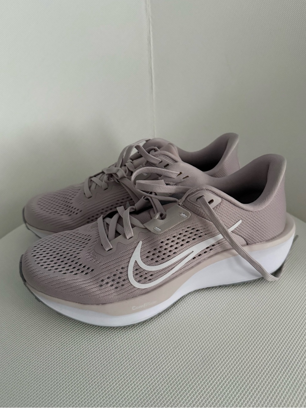 Nike Women's Quest 6 Running Shoes - Platinum Violet White